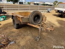 1985 Custom Made 6x4 Box Trailer - picture2' - Click to enlarge