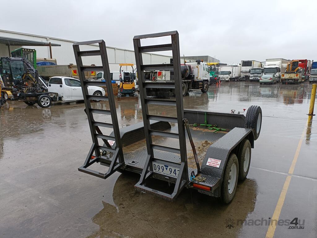 Buy Used 2022 titan 2022 Titan 28P Tandem Axle Plant Trailer Trailers