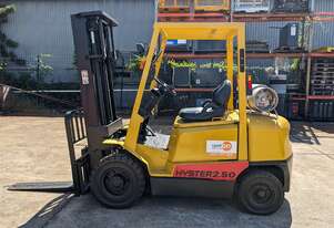 HYSTER H2.50DX - CONTAINER ENTRY - 5M TRIPLE