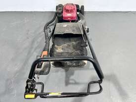 Honda HRU216 Push Mower - picture0' - Click to enlarge