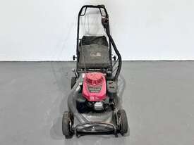 Honda HRU216 Push Mower - picture0' - Click to enlarge