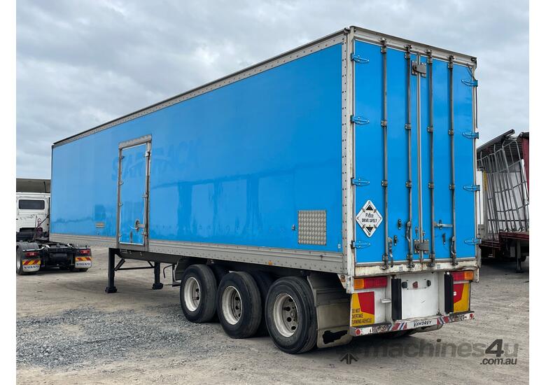 caption 2006 Vawdrey VBS3 44ft Tri Axle Pantech Trailer