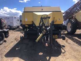 2008 New Holland BB960A Hay Baler - picture0' - Click to enlarge