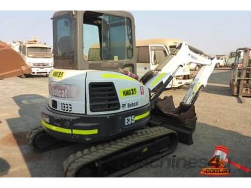 Mini Bobcat Excavator E35M