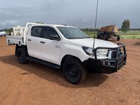 2020 Toyota Hilux SR Diesel - picture2' - Click to enlarge