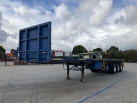 Unknown Tri Axle Flat Bed Trailer - picture1' - Click to enlarge