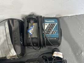 Makita 18V battery chargers - picture0' - Click to enlarge