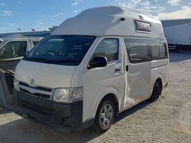 Toyota Hiace TRH201R - picture1' - Click to enlarge