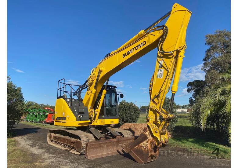 caption Sumitomo SH235 Tracked-Excav Excavator