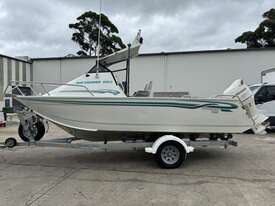 2004 Barcrusher 560C Aluminium Runabout - picture2' - Click to enlarge