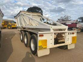 2009 Custom Quip Engineering CQP TR1 470 Tri Axle Belly Dumping B Trailer - picture2' - Click to enlarge