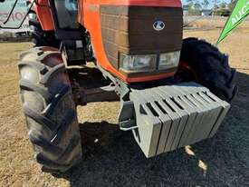 Kubota M125X Air Cab Tractor - picture2' - Click to enlarge