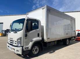 2016 Isuzu FRR 107-210 Furniture Pantech - picture1' - Click to enlarge