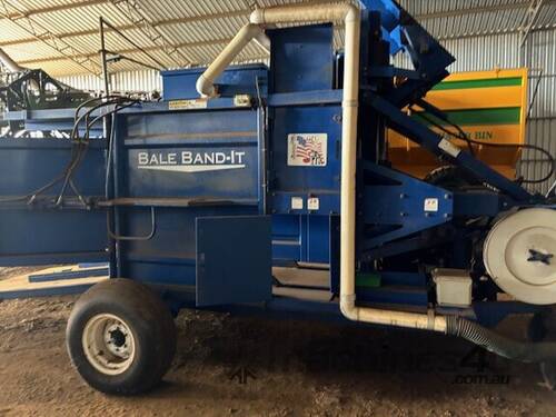 caption 2005 Other Bale Bandit 100 Bale Wrappers