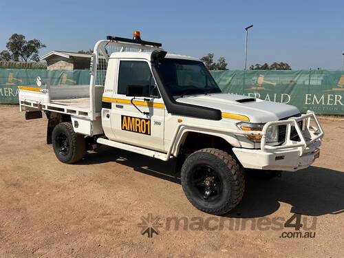 2011 TOYOTA LANDCRUISER WORKMATE UTE