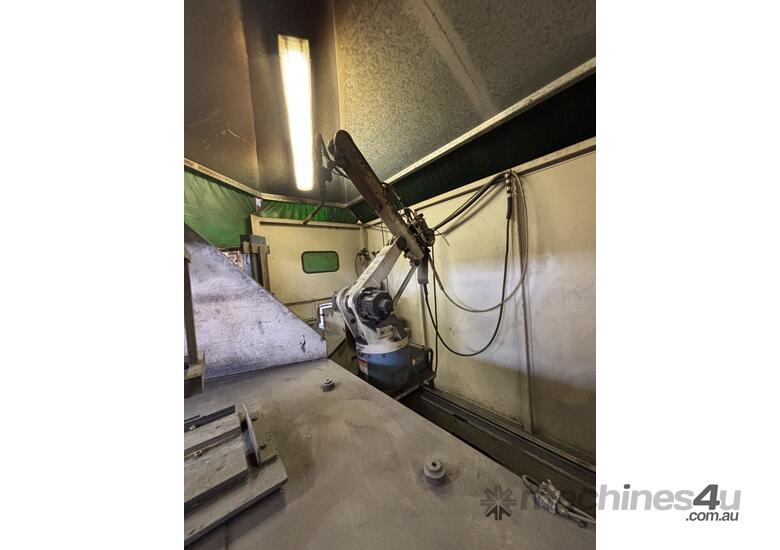 caption Mig Welding Robot