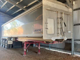 Byrne Semi Grain Tipper Trailer - picture0' - Click to enlarge