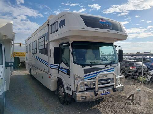caption Isuzu NQR