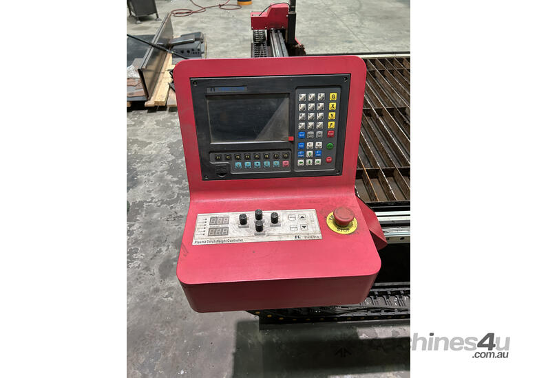 caption SteelMaster Blaze CNC Plasma Cutter - Well Maintained, Ready for Work!