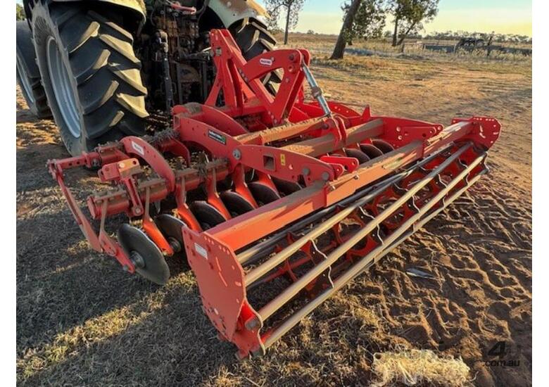 caption 3 metre Speed Tiller