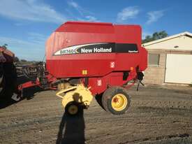 NH BR 40 Round Baler - picture2' - Click to enlarge