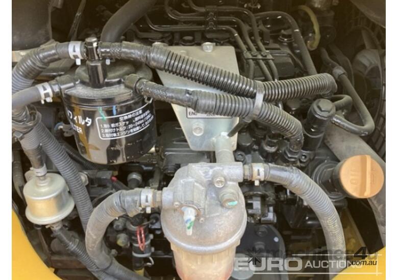 caption 2013 Komatsu PC30MR-3