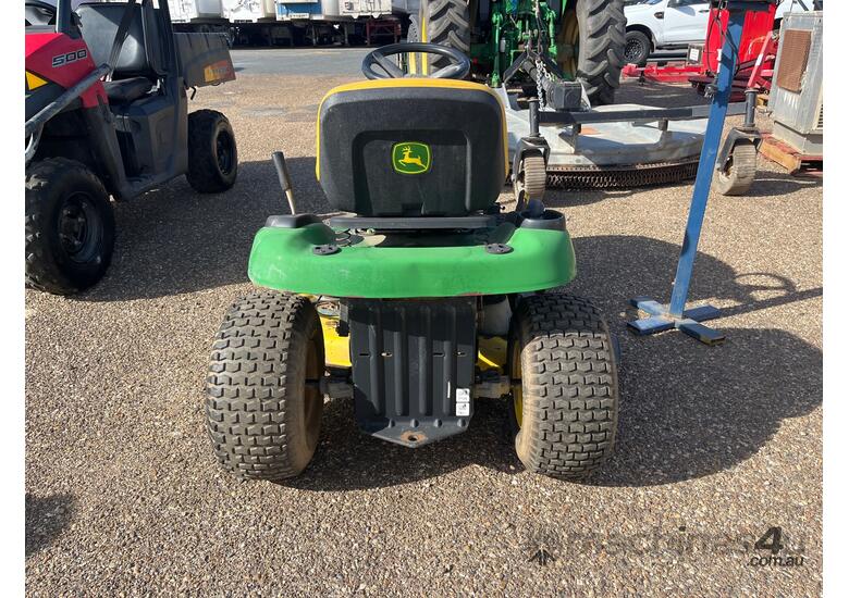caption John Deere LA115 Ride On Mower
