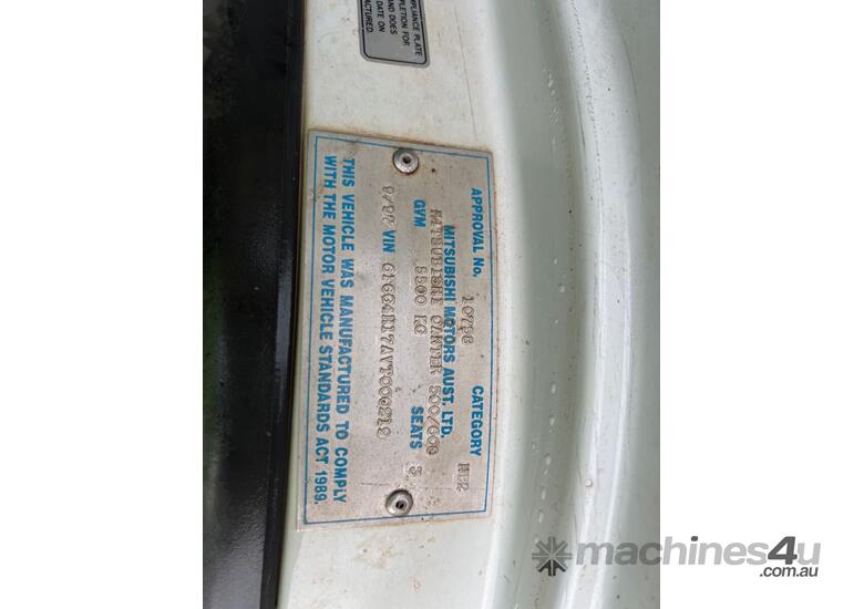 1997 Mitsubishi Canter 4X4 Rural Fire Truck