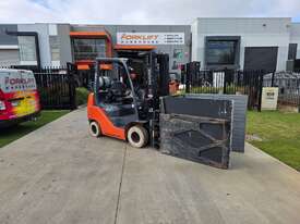 Toyota 2.5T Forklift Container Mast (Unit#:U907) - picture0' - Click to enlarge