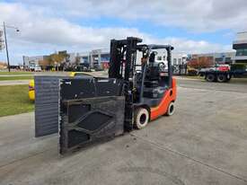 Toyota 2.5T Forklift Container Mast (Unit#:U907) - picture2' - Click to enlarge