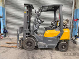 LIUGONG LPG Forklift, 2.5T Container Mast with 2280hrs - picture0' - Click to enlarge