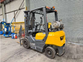LIUGONG LPG Forklift, 2.5T Container Mast with 2280hrs - picture1' - Click to enlarge