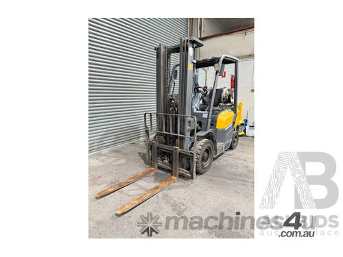 caption LIUGONG LPG Forklift, 2.5T Container Mast with 2280hrs