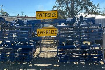 Un  2023 GRIZZLY Wheel Track Renovator