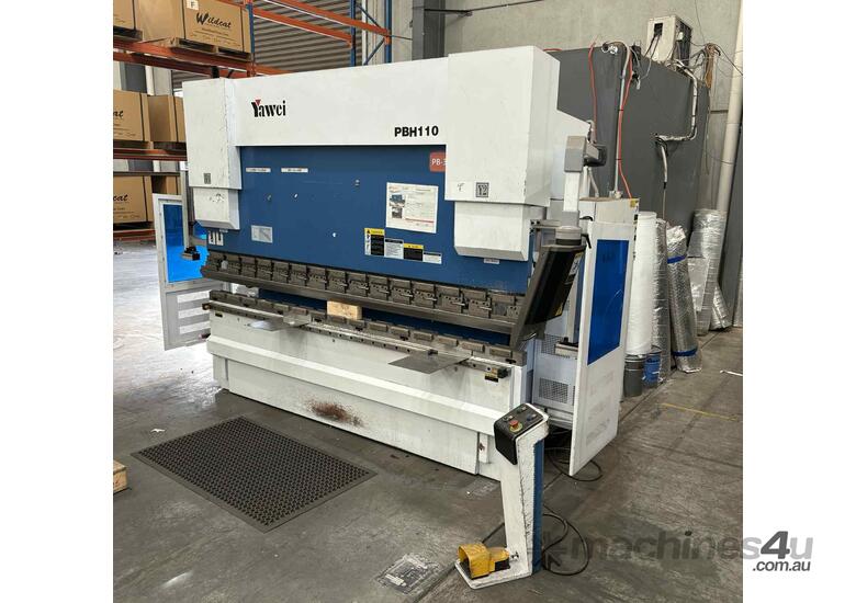 caption 2017 Yawei PBH110/3100 CNC Press Brake - Dandenong VIC