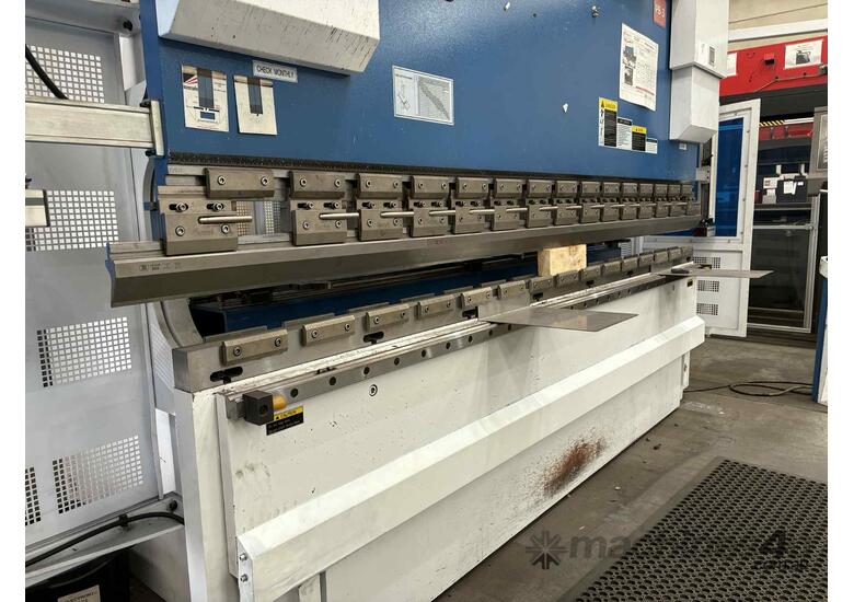 caption 2017 Yawei PBH110/3100 CNC Press Brake - Dandenong VIC