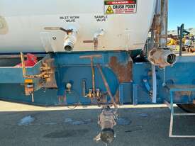 2004 Shephard BTRI-350T Waste Tanker - picture2' - Click to enlarge