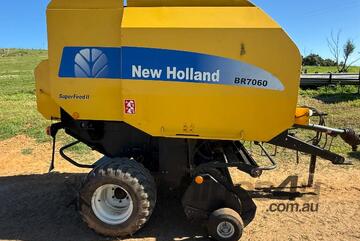 New Holland   Round Baler