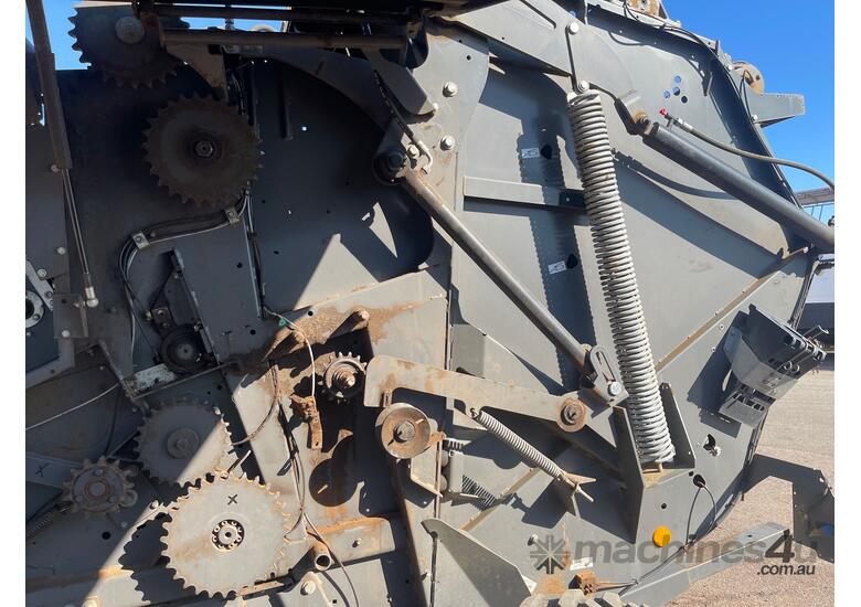 caption 2019 Fendt 409 Round Baler