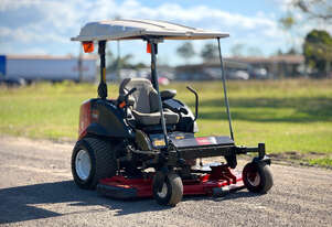 Toro Groundsmaster 7210 Zero Turn Lawn Equipment