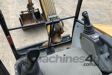 2020 Caterpillar 302.7D CR Excavator (Rubber Tracked)