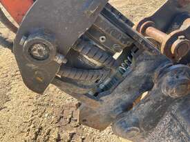 Hitachi ZX26U-5A Excavator (Rubber Tracked) - picture1' - Click to enlarge