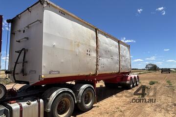 Rhino 2017   SLIDING A-TRAILER