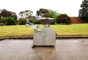 Commercial Volumetric Dough Divider