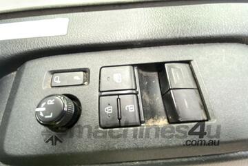 2019 Toyota Hiace Commuter Bus T/Diesel (Auto) (Ex Defence)