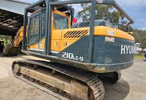 2012 HYUNDAI R210LC-9 EXCAVATOR WITH LOG GRAB AND SAW