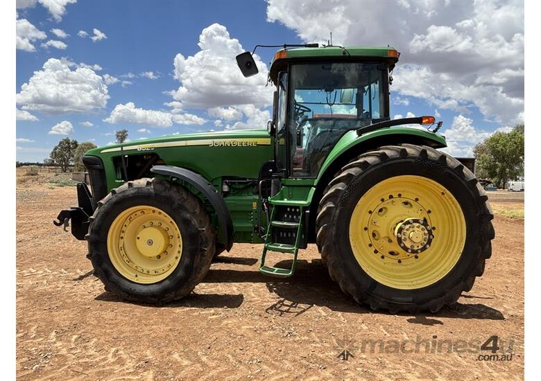 JOHN DEERE 8520 