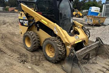 Caterpillar Cat 262D skid steer loader