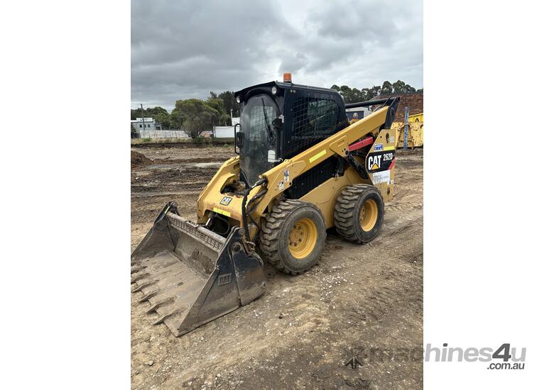 Cat 262D skid steer loader