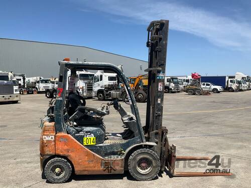 2011 Toyota 32-8FG18 Forklift